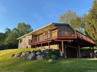 6176 Denton Hill Rd, Fenton, MI 48430