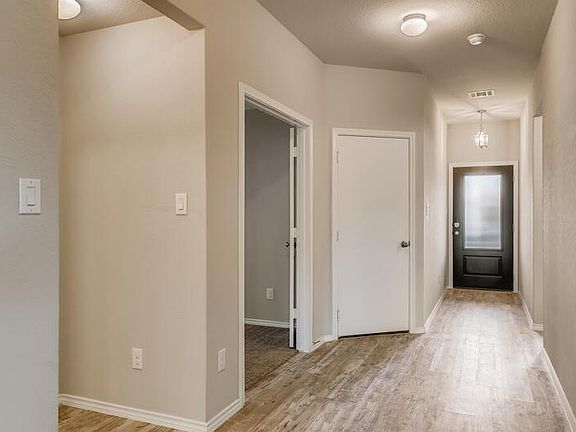 3rd image of 7827 Belmont Valley