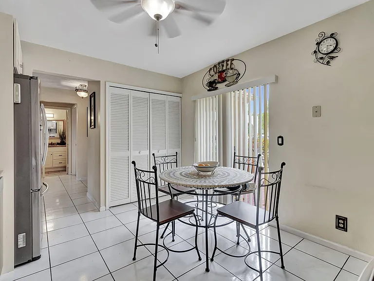 5531 Parkwalk Cir E — Photo 14