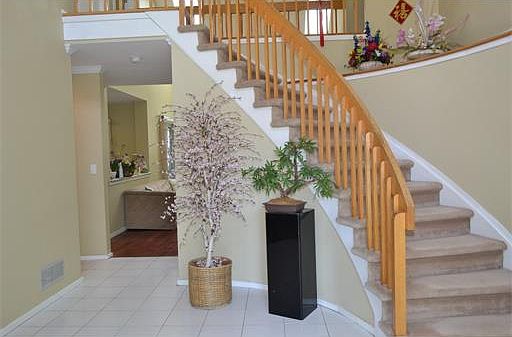 2nd image of 5 Buchak Cir