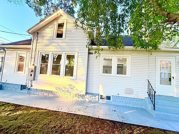 2nd image of 11 Thornfell St