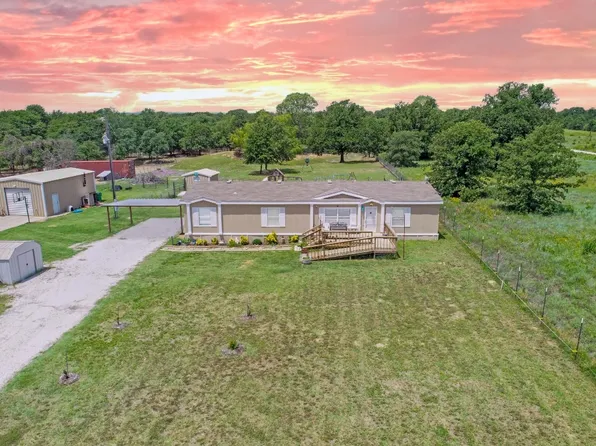 1270 Ross Ln, Springtown, TX 76082