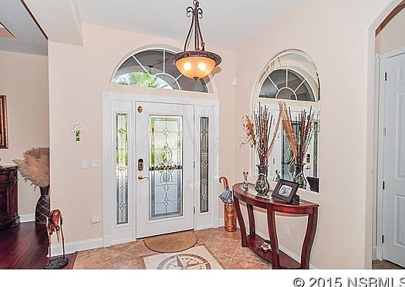 3rd image of 652 Marisol Dr