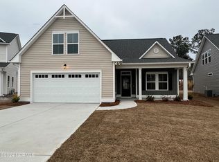 106 W Weatherbee Way, Hampstead, NC 28443