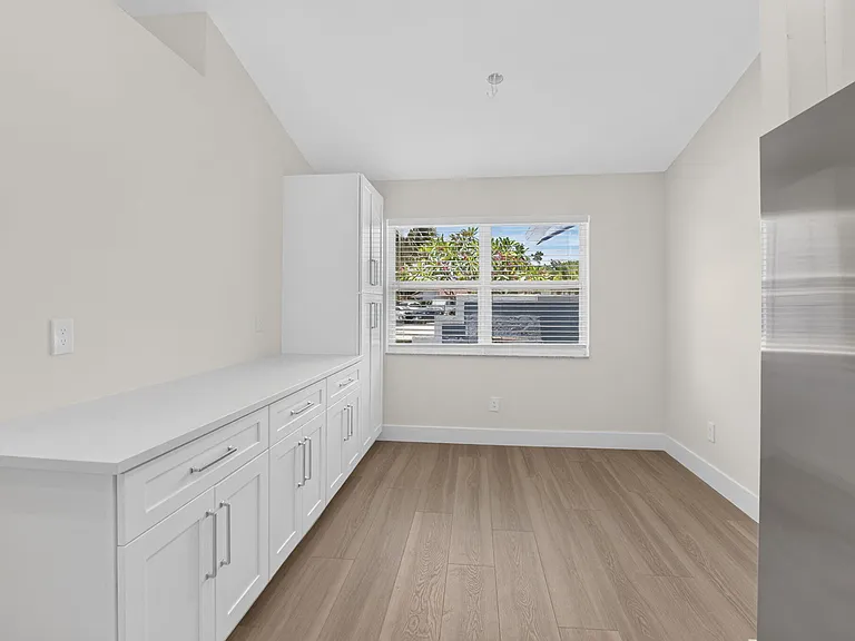 1378 NW 13th Ct — Photo 11