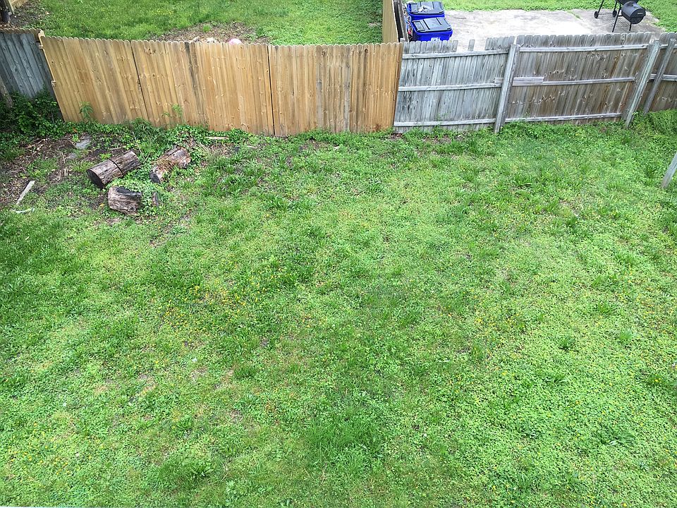 1st image of 220 W 28th St