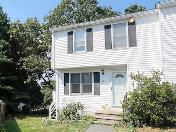 8 North Ter Unit 8, Milford, MA 01757