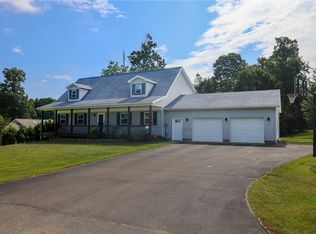 230 Emrick Dr, Seneca, PA 16346