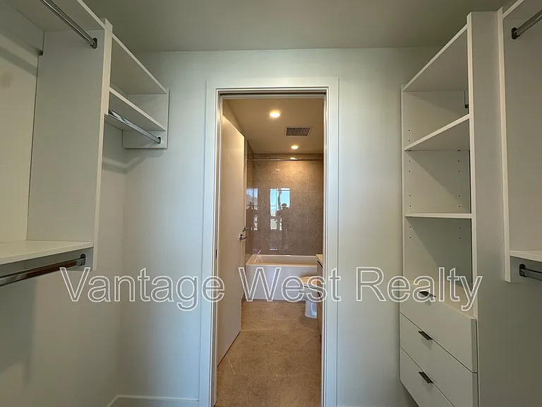 1626 Water St #1901 — Photo 9