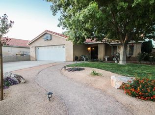 10996 Live Oak Ln, Adelanto, CA 92301