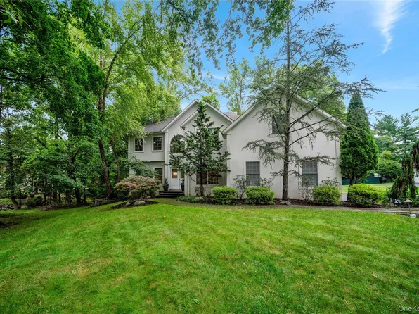 11 Croyden Lane, New City, NY 10956