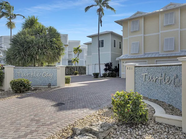 821 W Ocean Dr #3, Key Colony Beach, FL 33051