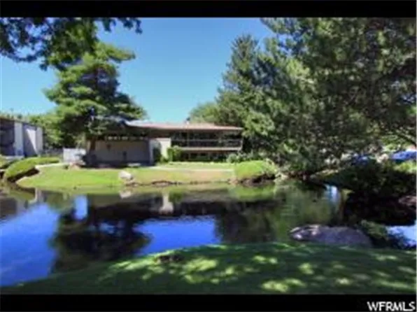 5827 S Waterbury Dr Unit C, Salt Lake City, UT 84121