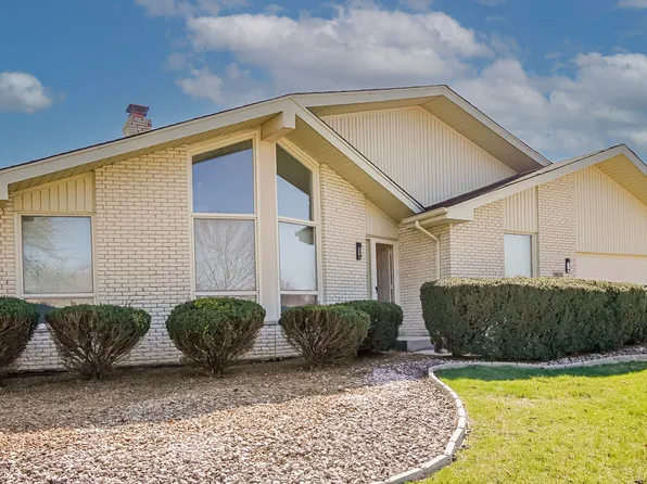 11605 Brookshire Dr, Orland Park, IL 60467