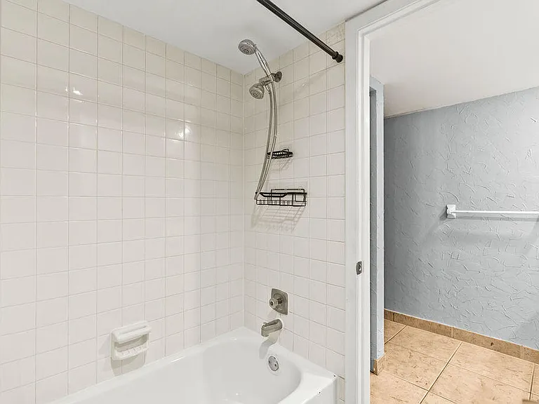 29 Lake Arbor Dr — Photo 15