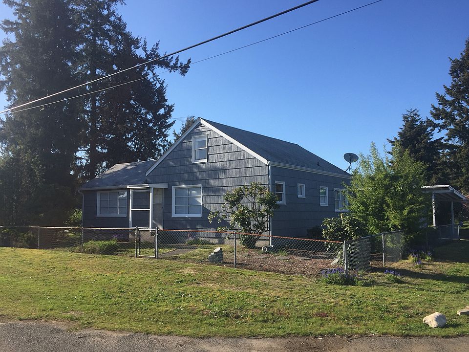 House and front yard.