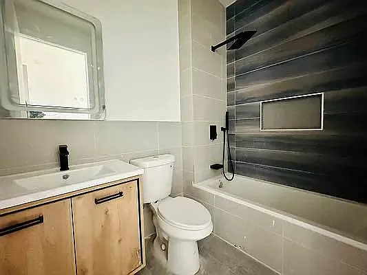 Rented by GROOME REALTY LLC | media 30