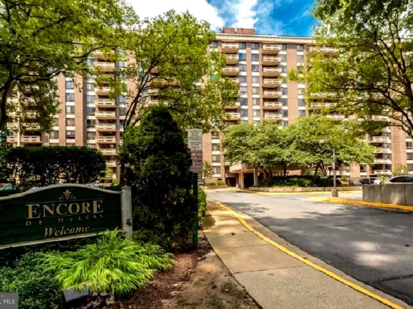 1808 Old Meadow Rd APT 305, Mc Lean, VA 22102