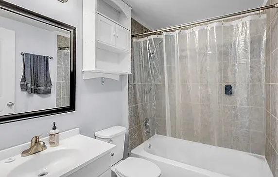 5020 Hawk St — Photo 10