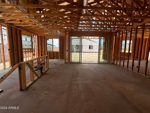 3rd image of 5621 W THURMAN Drive