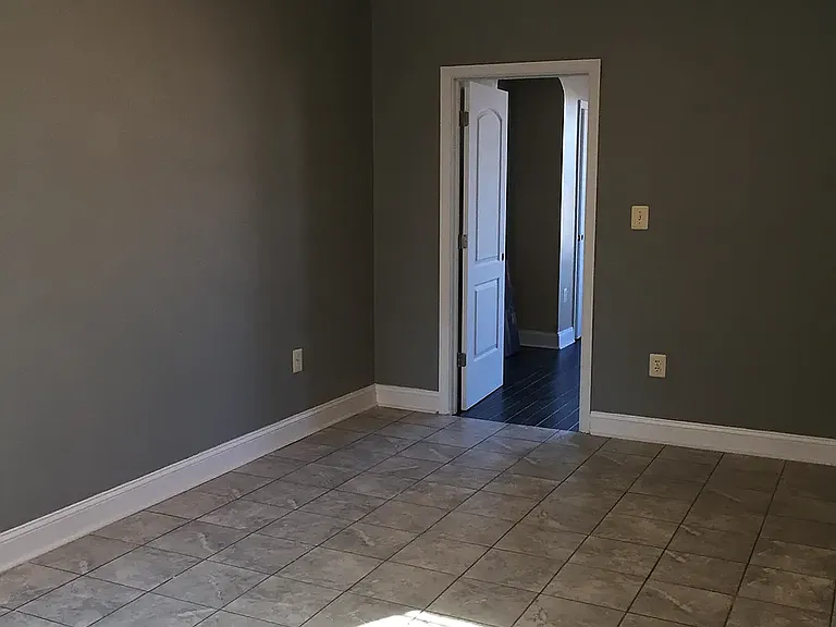 4410 Locust St #3 — Photo 9