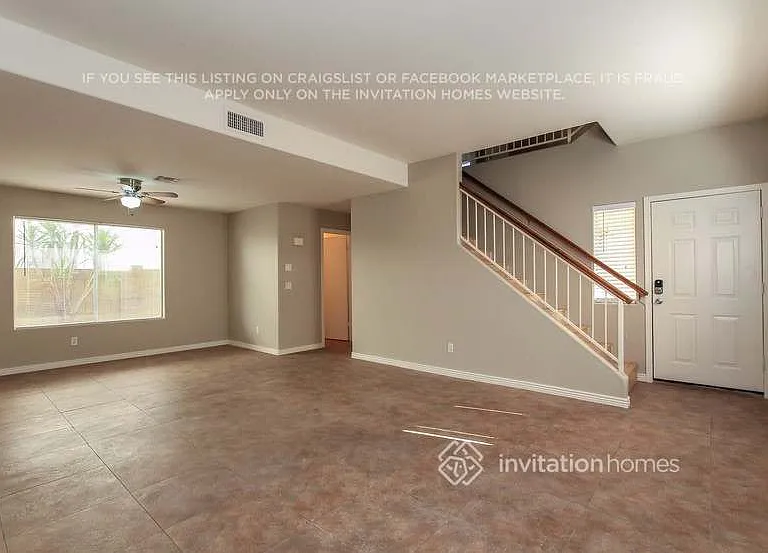 7630 W Cinnabar Ave — Photo 2