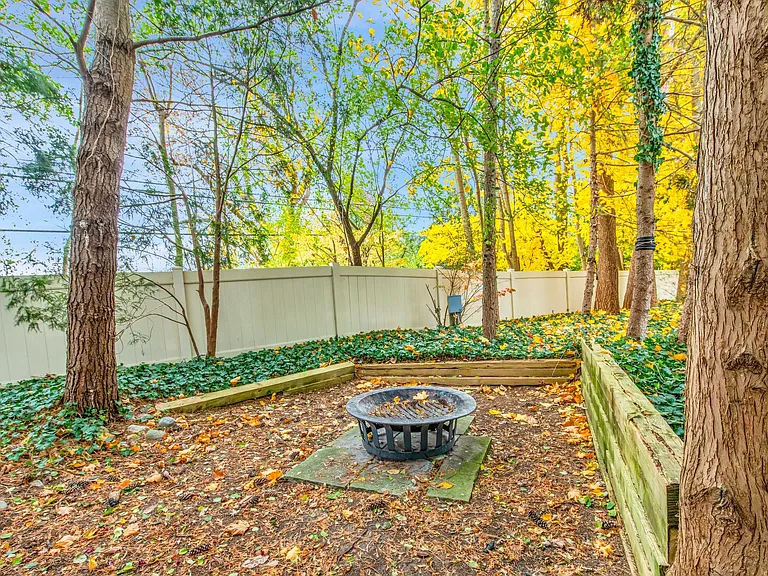 5760 Snowshoe Cir — Photo 50