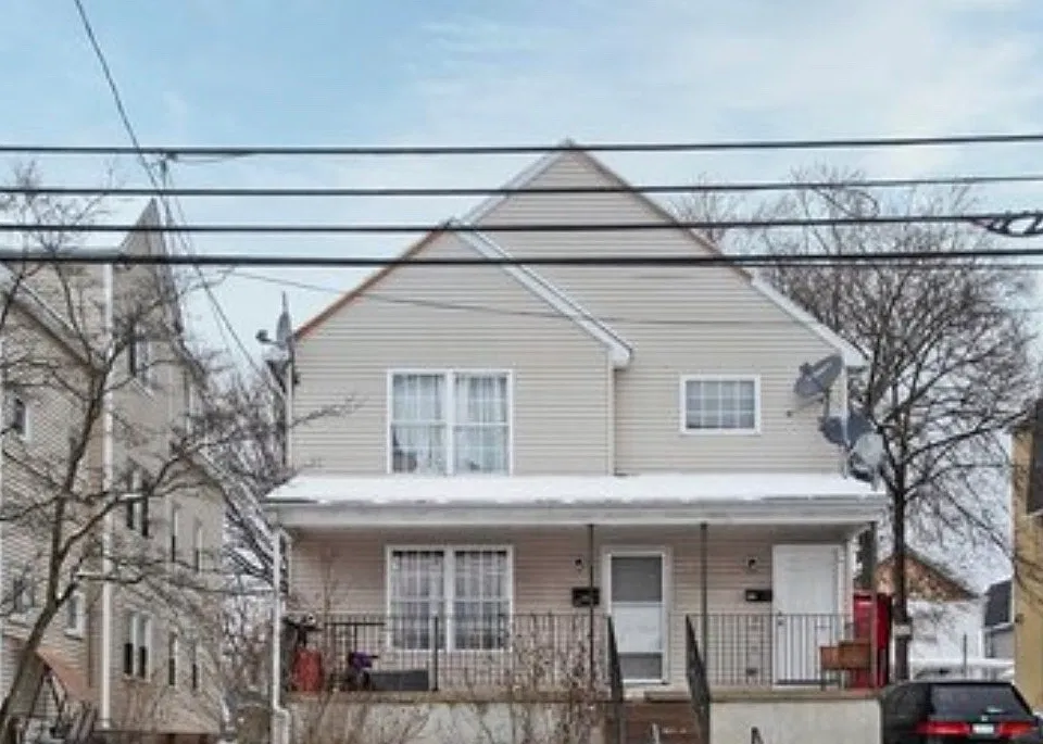 210 South St #2