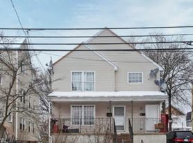 210 South St, Hartford, CT