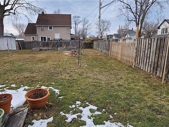 3rd image of 140 Dorothy St