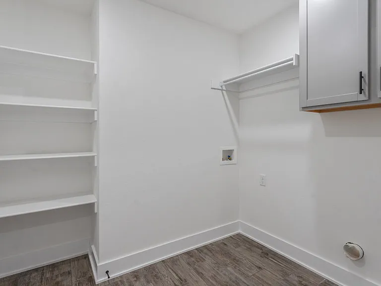 50 N Banner Ave — Photo 13