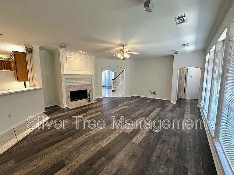 3200 Blenheim Ct — Photo 9