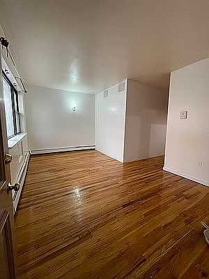 1st image of 2510 32nd St APT 1