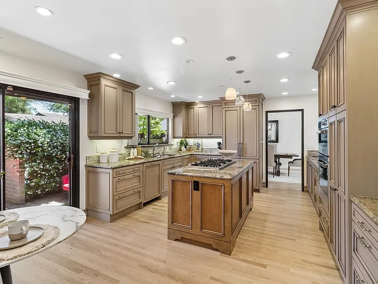 2800 Calle Vista Way — Photo 17