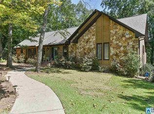 2641 Vesclub Cir, Vestavia, AL 35216