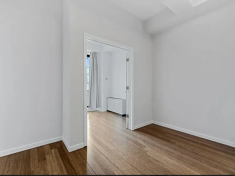 2147 2nd Ave #5D — Photo 10