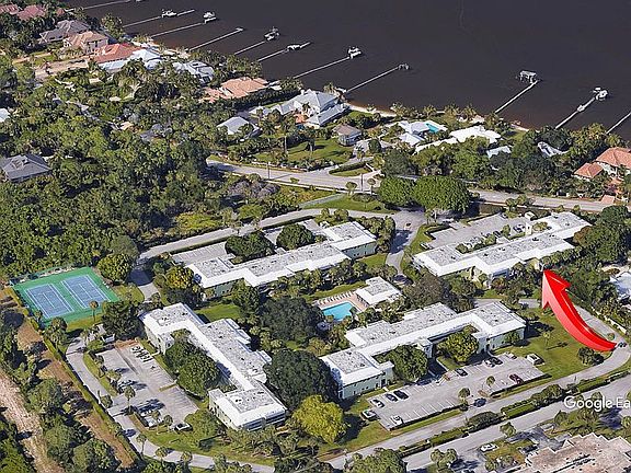 4th image of 1600 SE Saint Lucie Blvd APT 104