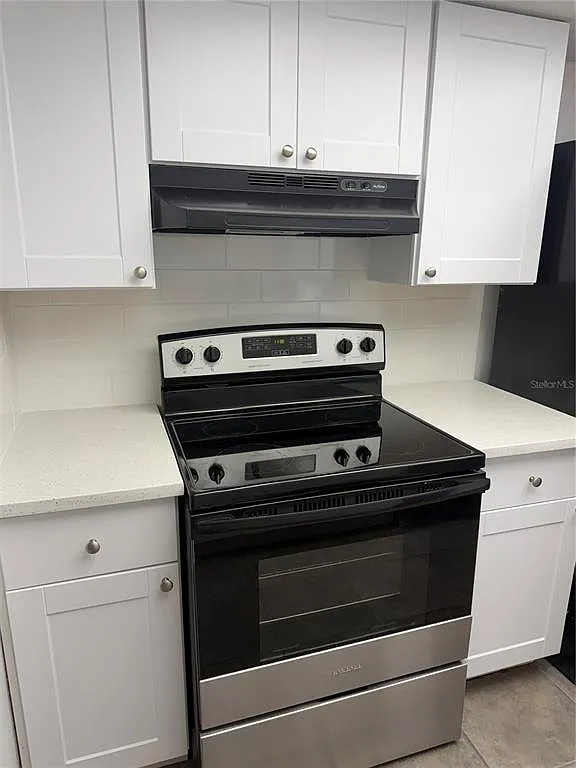 2 bed, 1.0 bath, 1128 sqft, $1,750 — Photo 3