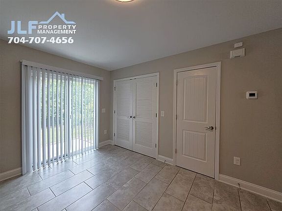 5th image of 420 Balfour Dr