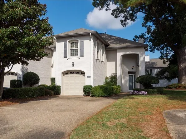 1724 Royal Park Ct, Virginia Beach, VA 23454