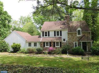 419 Rogers Ln, Wallingford, PA 19086