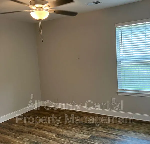3870 Barton Ln — Photo 6