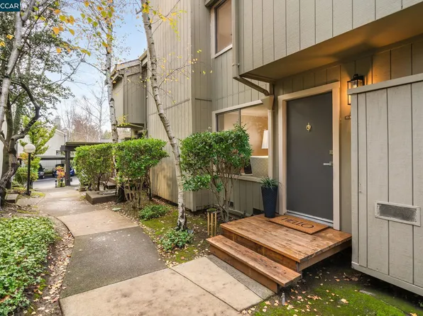 101 Ascot Ct APT B, Moraga, CA 94556