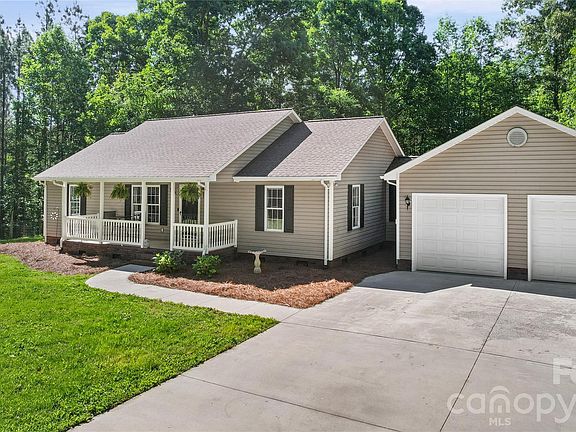 5th image of 39328 Holly Ridge Rd