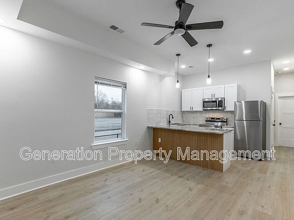 3rd image of 1124 Garfield St #A