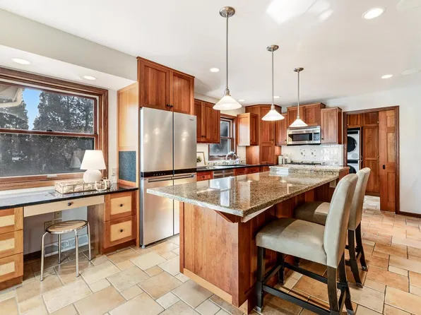 12044 North Maryhill COURT, Mequon, WI 53092