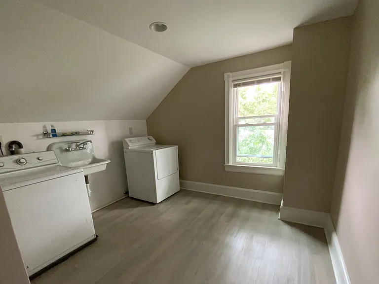 1626 Riverside Dr — Photo 19