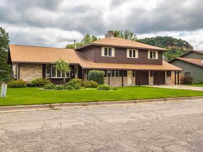 323 28th STREET SOUTH South, La Crosse, WI, 54601