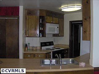 4th image of 14811 Blue Rock Dr