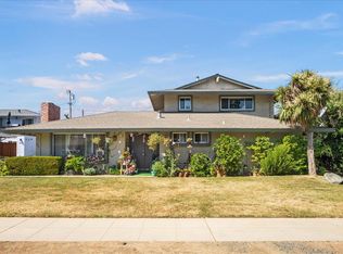 878 Castlewood Dr, Los Gatos, CA 95032